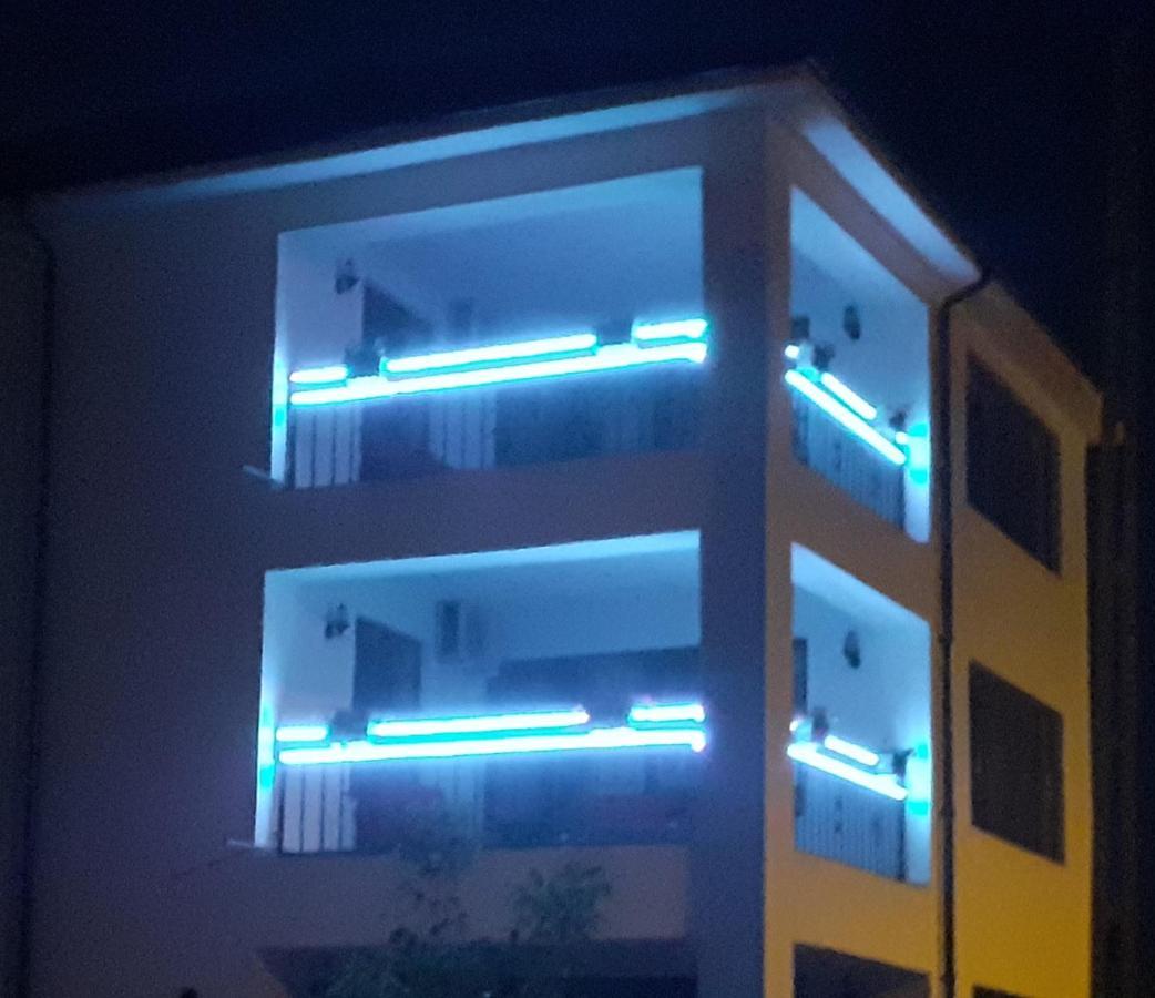 Splendid Aparthotel Неводарі Екстер'єр фото